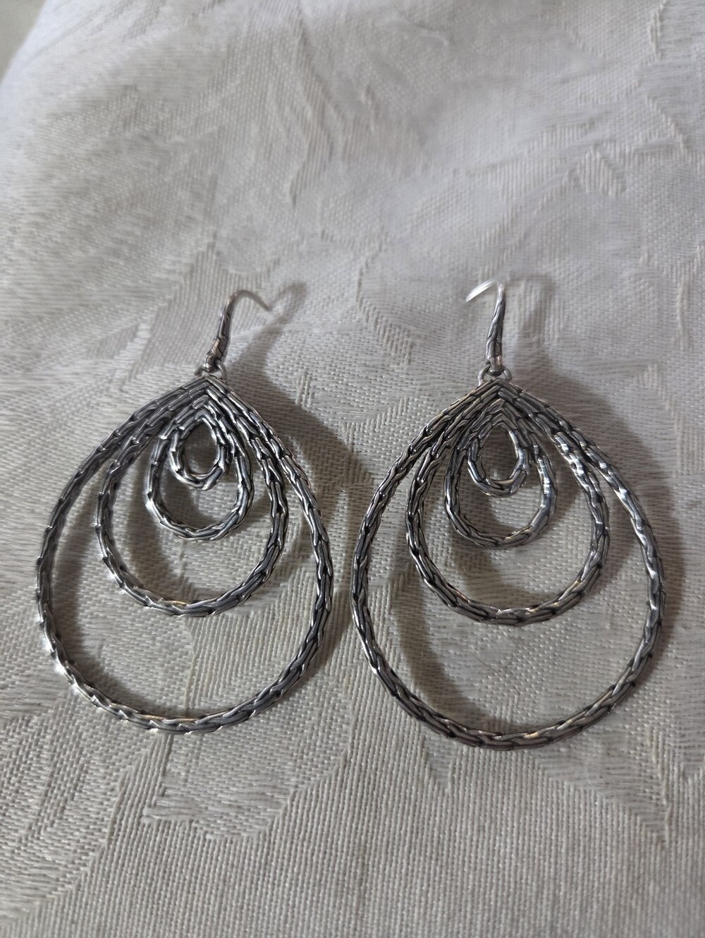 John Hardy Classic Chain Drop Earrings. Sterling Silver